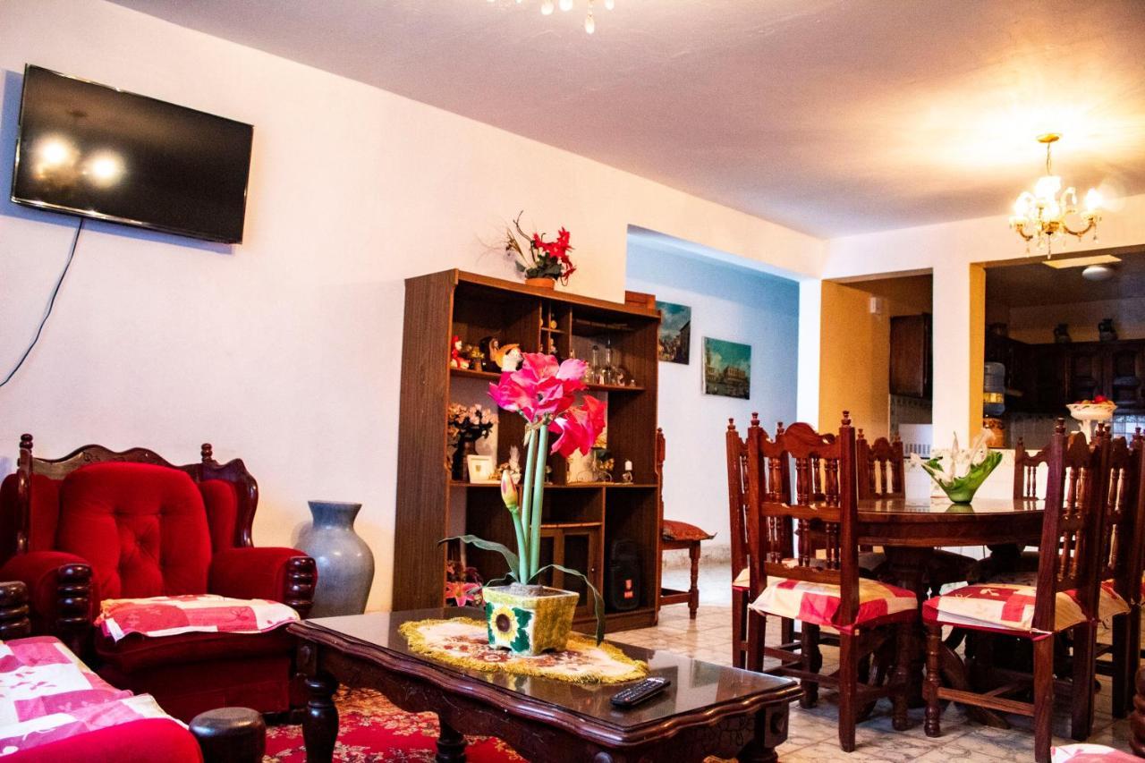 Villa Flores, Casa En El Centro De 马斯科塔 外观 照片