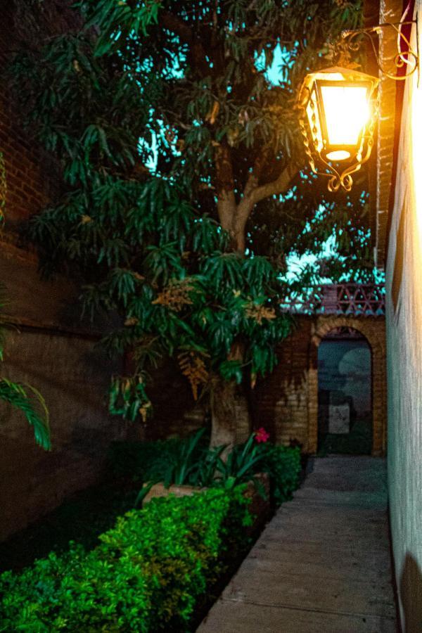 Villa Flores, Casa En El Centro De 马斯科塔 外观 照片