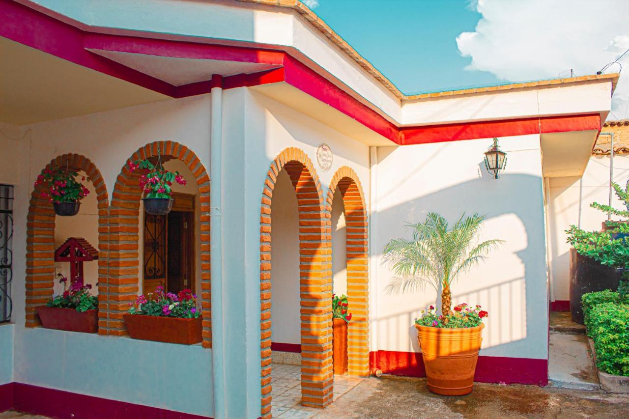Villa Flores, Casa En El Centro De 马斯科塔 外观 照片